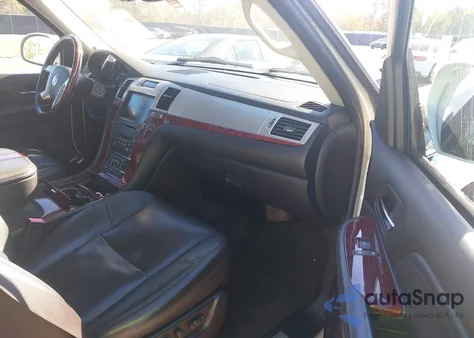 2007 Cadillac Escalade Standard from USA, damaged, VIN 1GYEC63867R402364